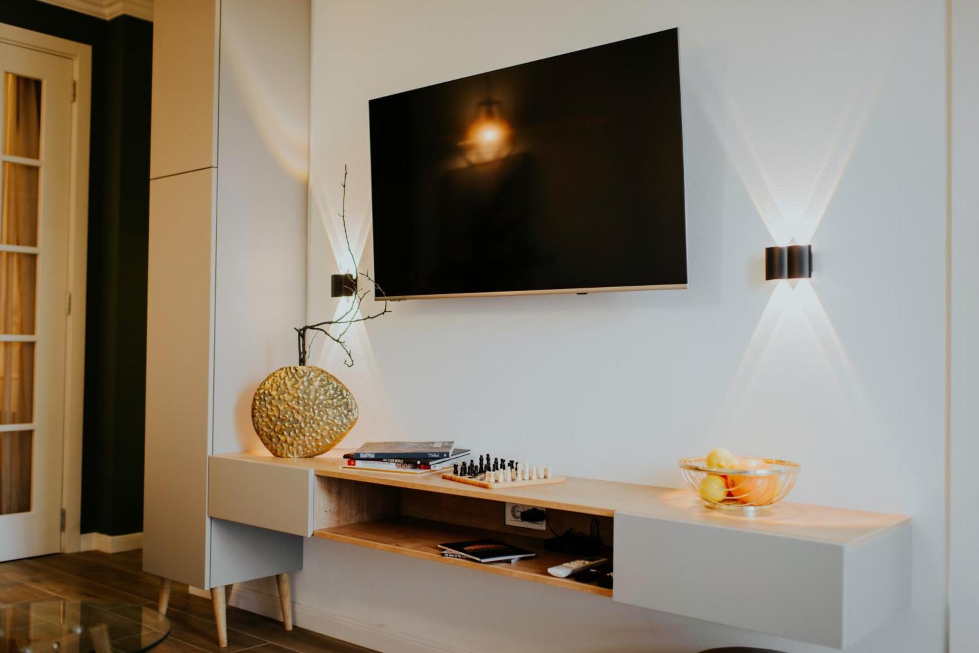 Skyline Luxury Suites Тбилиси Екстериор снимка