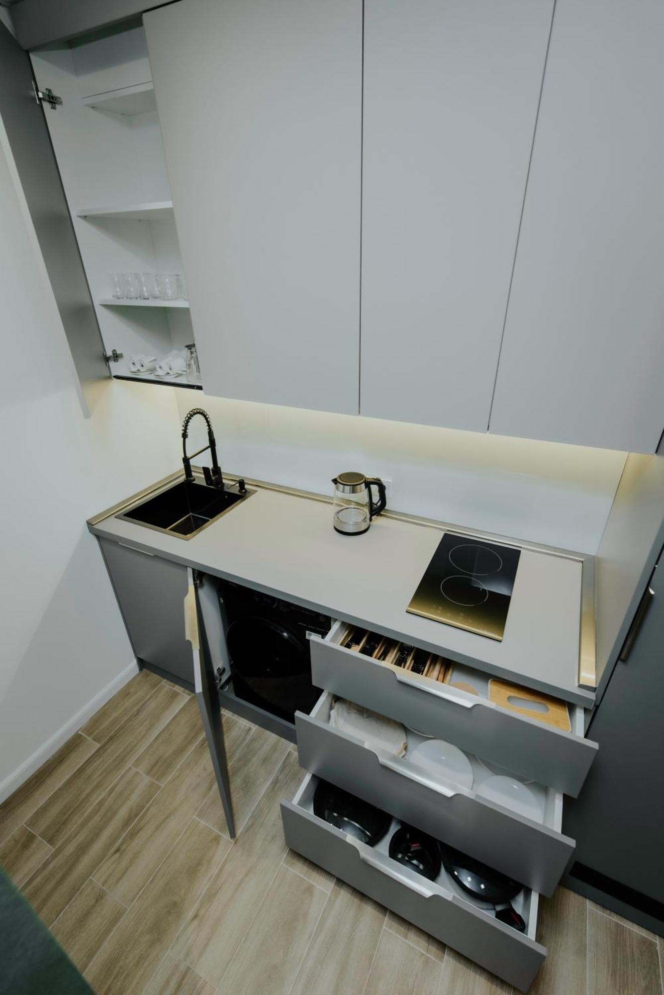 Skyline Luxury Suites Тбилиси Екстериор снимка