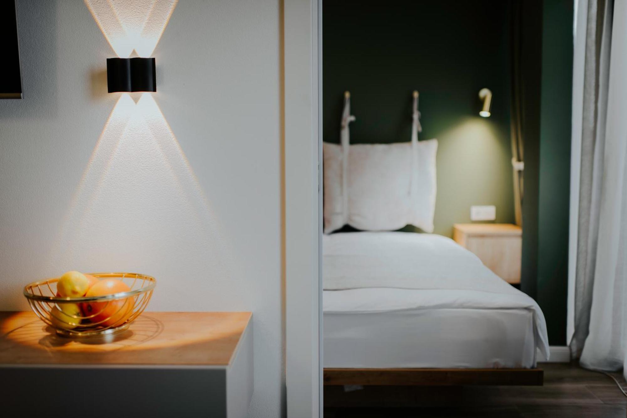 Skyline Luxury Suites Тбилиси Екстериор снимка