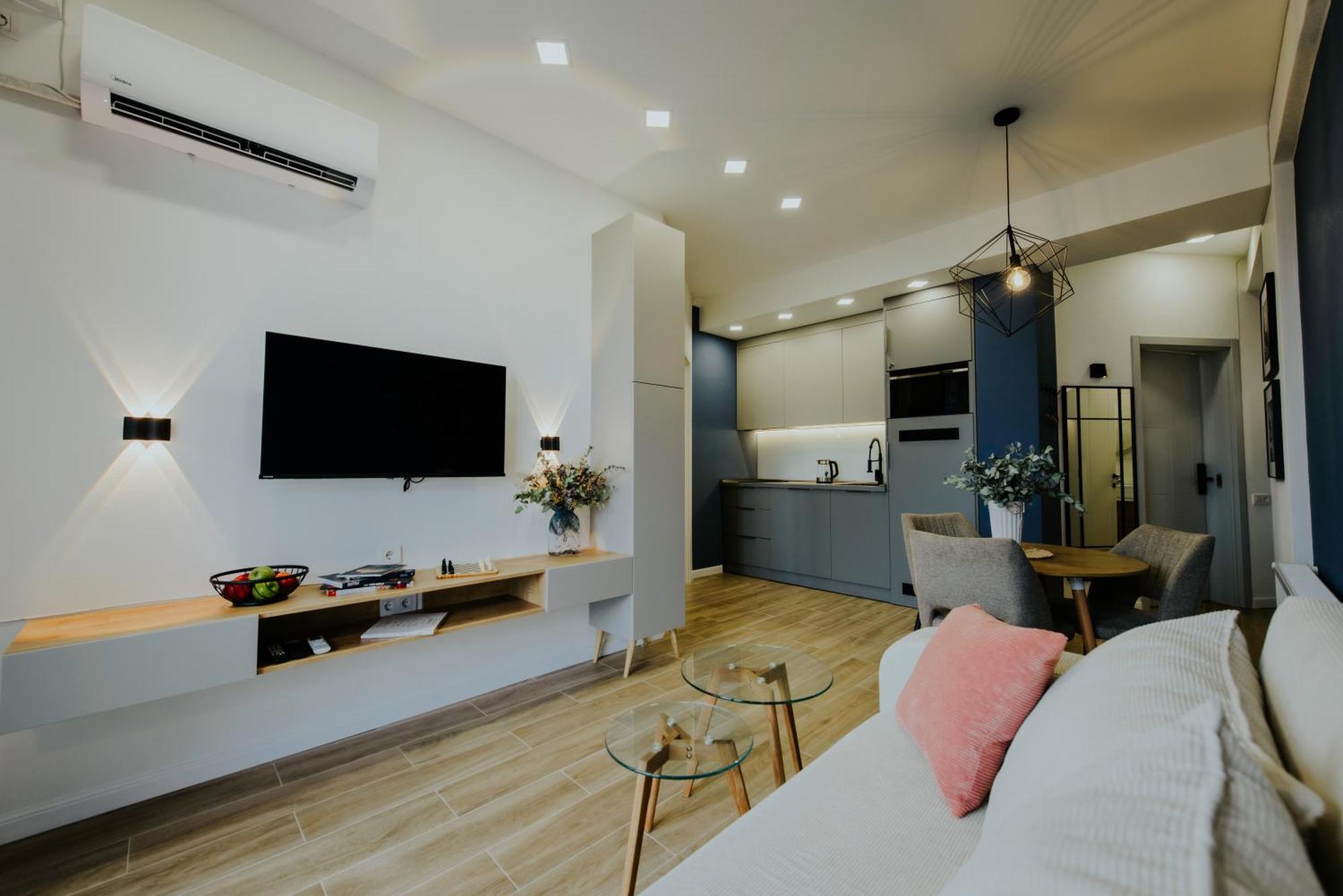 Skyline Luxury Suites Тбилиси Екстериор снимка